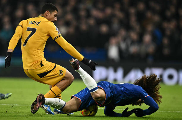 终成就了他 终成就了他