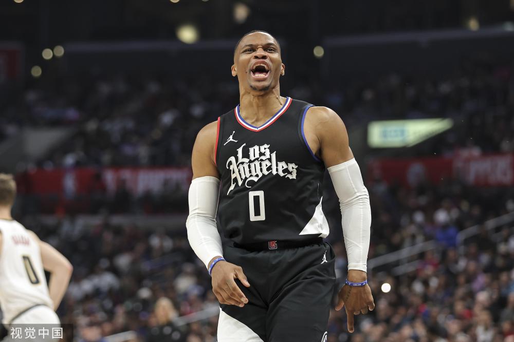 足球场上 足球场上