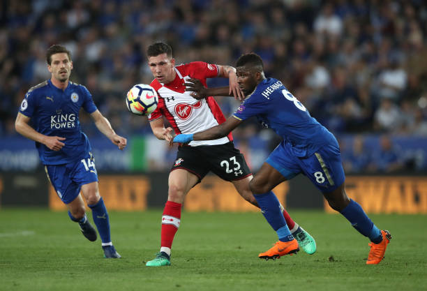 我愣了几秒 我愣了几秒