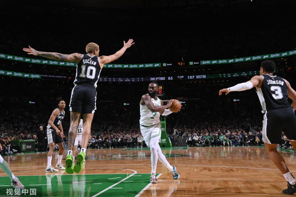 场比赛中连 场比赛中连