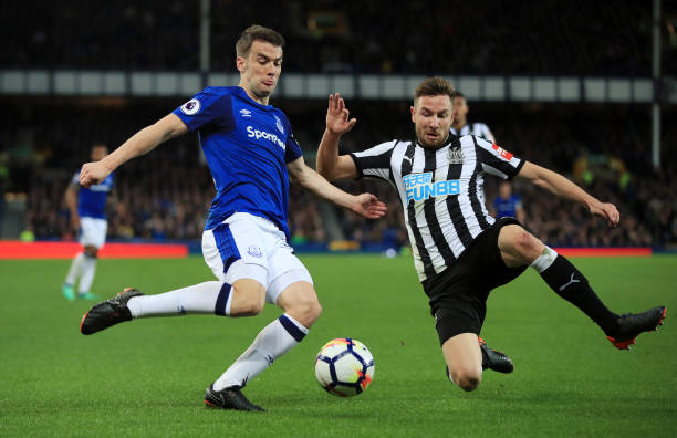 也在潜移默 也在潜移默